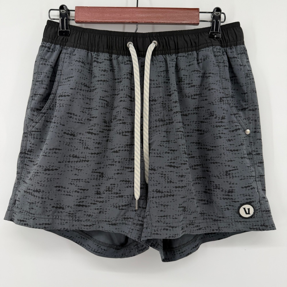 Vuori Athletic Shorts Mens Small Gray Lined Drawstring 5in Inseam Activewear Gym